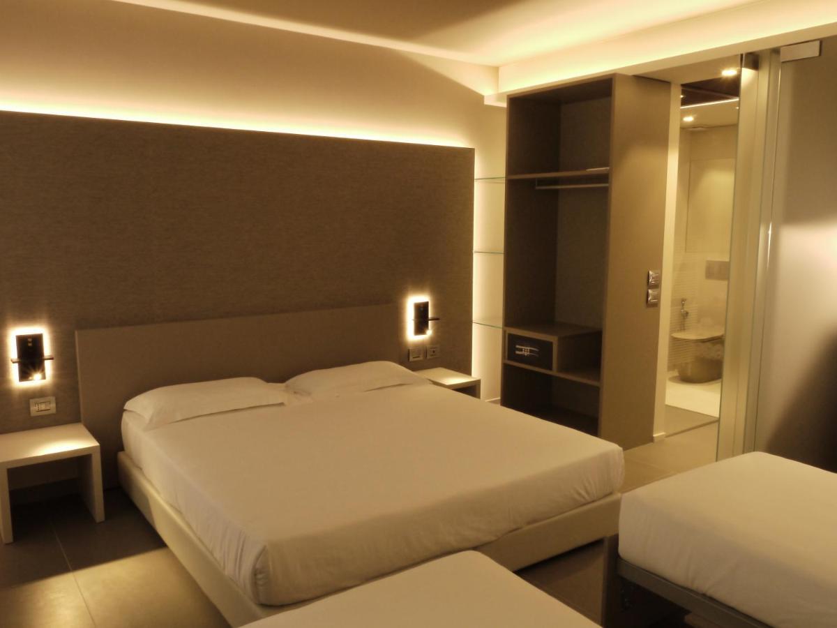 إيمولا Rb Del Teatro&Apartaments المظهر الخارجي الصورة