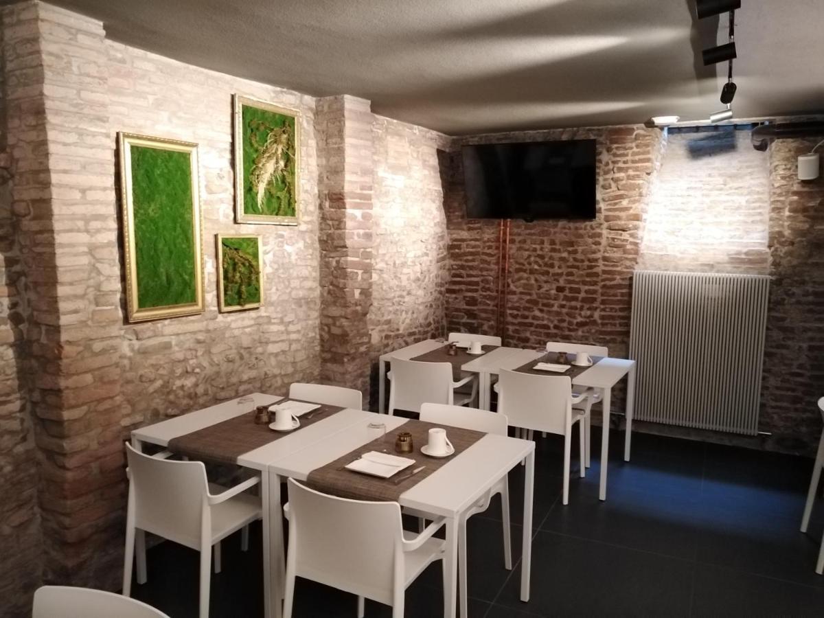 إيمولا Rb Del Teatro&Apartaments المظهر الخارجي الصورة